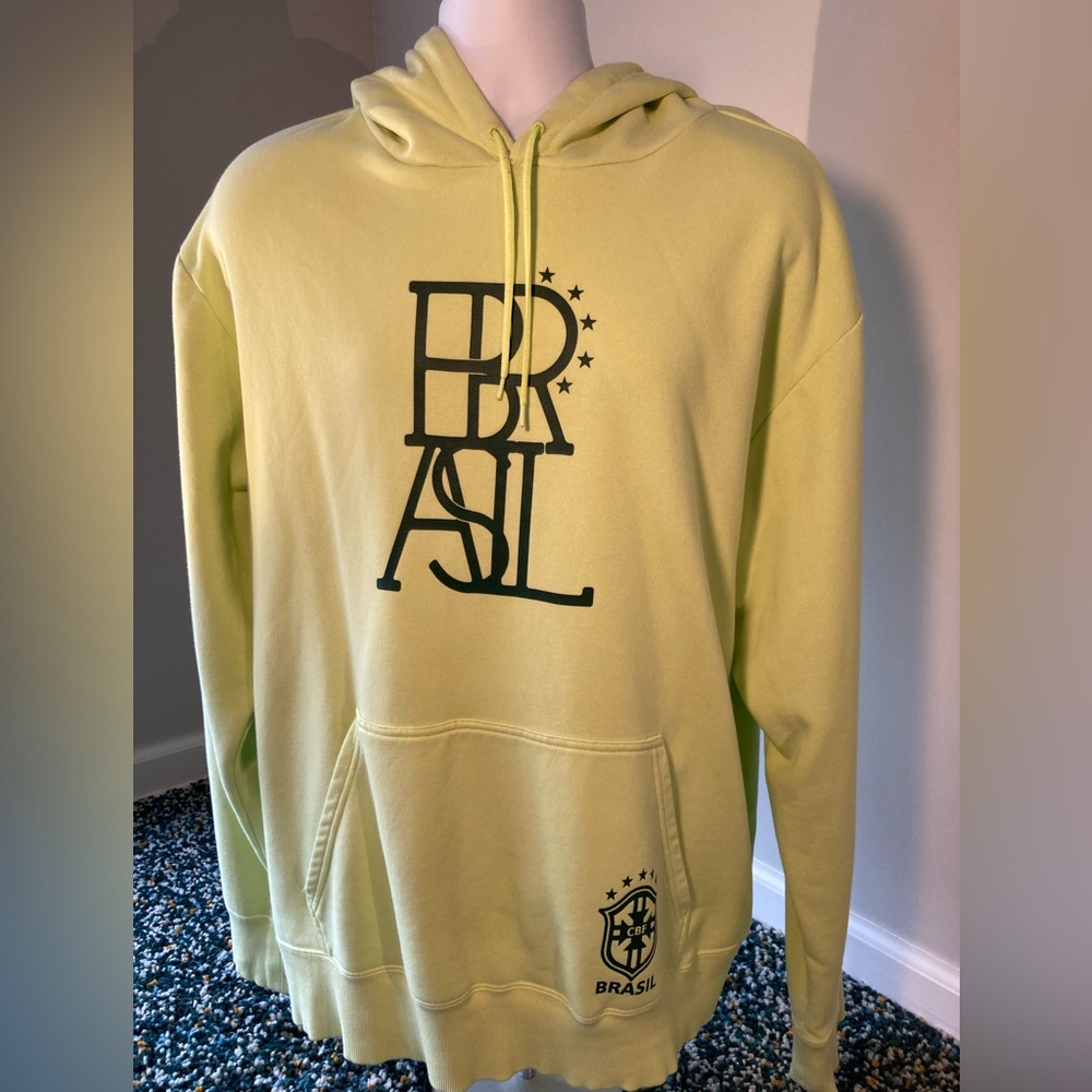 Nike Pullover Hoodie with CBF Brasil logo - 2XL Soccer Futbol Brazil